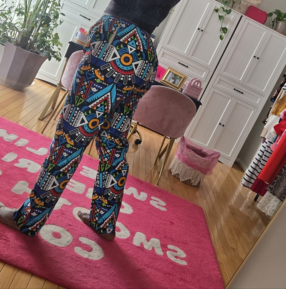 Colorful Geometric Print Pants - Picture 6 of 8